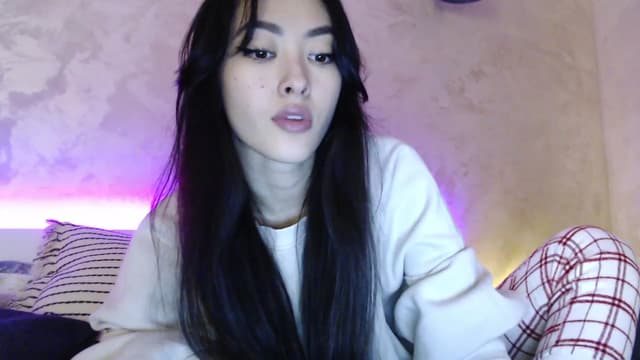 Gallery image thumbnail from Vikki's myfreecams stream on, 11/25/2023, 01:03 image 17 of 20