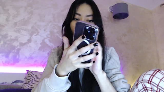 Gallery image thumbnail from Vikki's myfreecams stream on, 11/25/2023, 01:03 image 3 of 20
