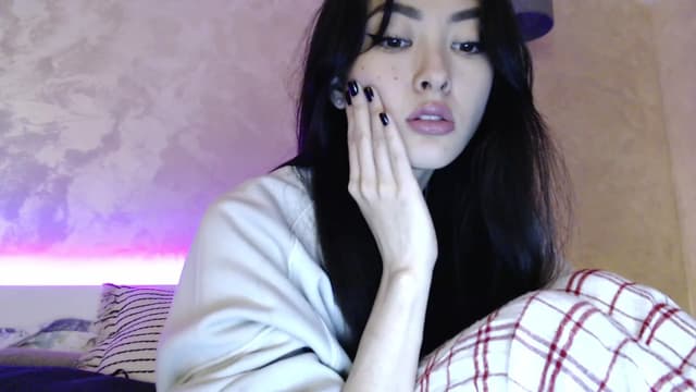 Gallery image thumbnail from Vikki's myfreecams stream on, 11/25/2023, 01:03 image 14 of 20