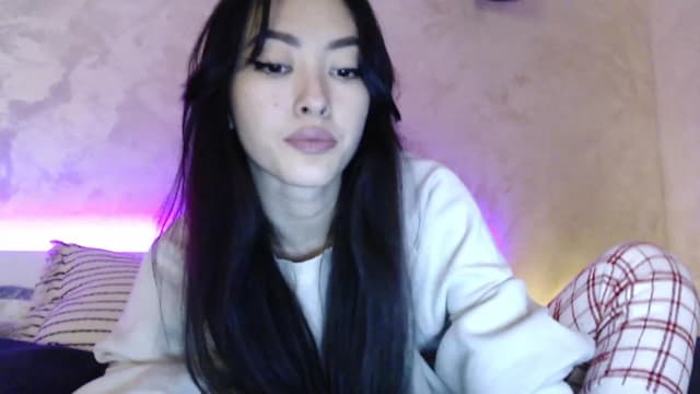 Gallery image thumbnail from Vikki's myfreecams stream on, 11/25/2023, 01:09 image 14 of 20