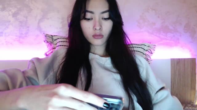 Gallery image thumbnail from Vikki's myfreecams stream on, 11/25/2023, 01:09 image 19 of 20