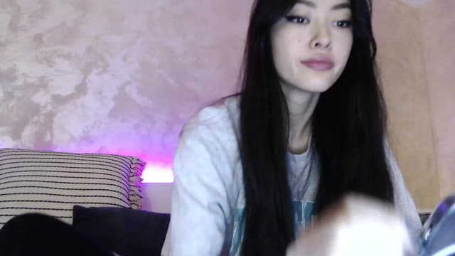 Gallery image thumbnail from Vikki's myfreecams stream on, 11/26/2023, 01:19 image 2 of 20