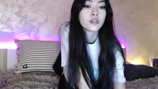 Gallery image thumbnail from Vikki's myfreecams stream on, 11/26/2023, 01:19 image 13 of 20