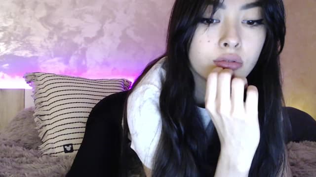 Gallery image thumbnail from Vikki's myfreecams stream on, 11/27/2023, 24:02 image 13 of 20