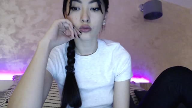 Gallery image thumbnail from Vikki's myfreecams stream on, 11/27/2023, 24:02 image 3 of 20