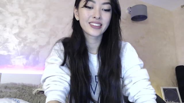 Gallery image thumbnail from Vikki's myfreecams stream on, 11/27/2023, 23:41 image 10 of 20