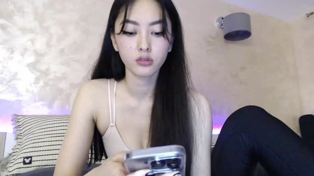Gallery image thumbnail from Vikki's myfreecams stream on, 11/29/2023, 24:01 image 4 of 20