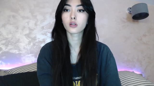 Gallery image thumbnail from Vikki's myfreecams stream on, 12/09/2023, 23:48 image 10 of 20