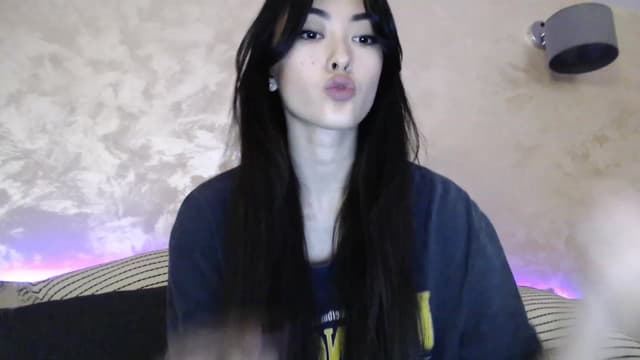 Gallery image thumbnail from Vikki's myfreecams stream on, 12/09/2023, 23:48 image 16 of 20