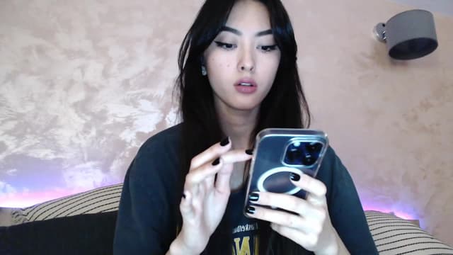 Gallery image thumbnail from Vikki's myfreecams stream on, 12/09/2023, 23:48 image 13 of 20