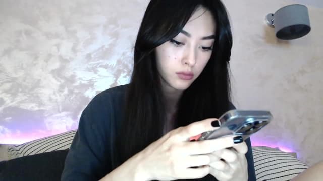 Gallery image thumbnail from Vikki's myfreecams stream on, 12/10/2023, 24:01 image 7 of 20