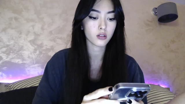 Gallery image thumbnail from Vikki's myfreecams stream on, 12/10/2023, 24:01 image 4 of 20