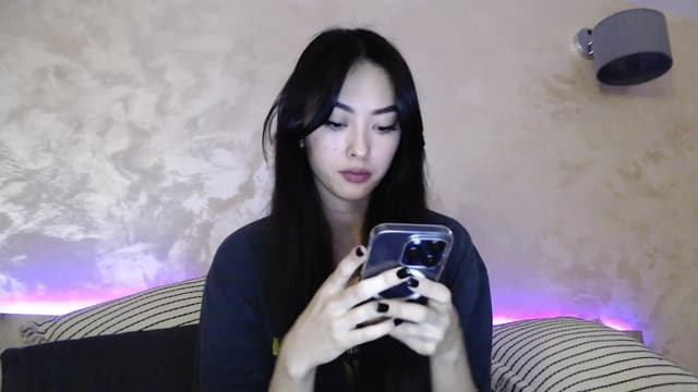 Gallery image thumbnail from Vikki's myfreecams stream on, 12/10/2023, 24:01 image 20 of 20