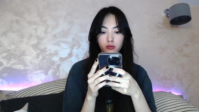 Gallery image thumbnail from Vikki's myfreecams stream on, 12/10/2023, 24:01 image 16 of 20