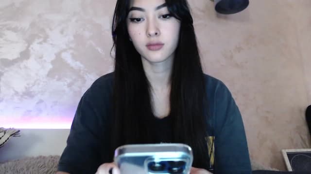 Gallery image thumbnail from Vikki's myfreecams stream on, 12/10/2023, 01:31 image 12 of 20