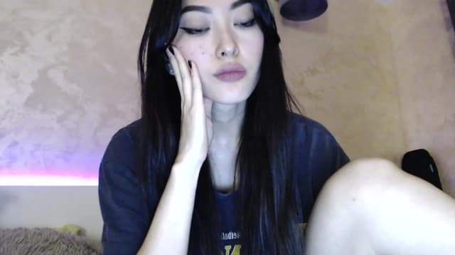 Gallery image thumbnail from Vikki's myfreecams stream on, 12/10/2023, 01:51 image 10 of 20