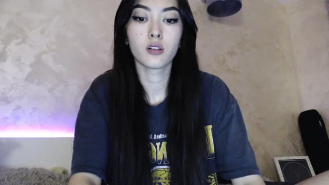 Gallery image thumbnail from Vikki's myfreecams stream on, 12/10/2023, 01:51 image 16 of 20