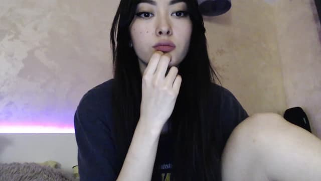 Gallery image thumbnail from Vikki's myfreecams stream on, 12/10/2023, 01:51 image 9 of 20