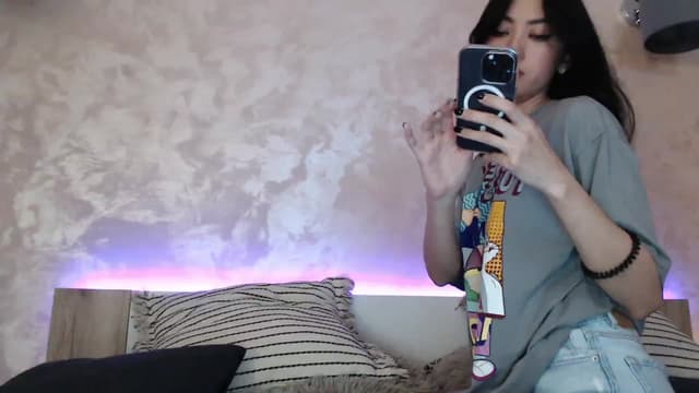 Gallery image thumbnail from Vikki's myfreecams stream on, 12/12/2023, 03:16 image 3 of 20