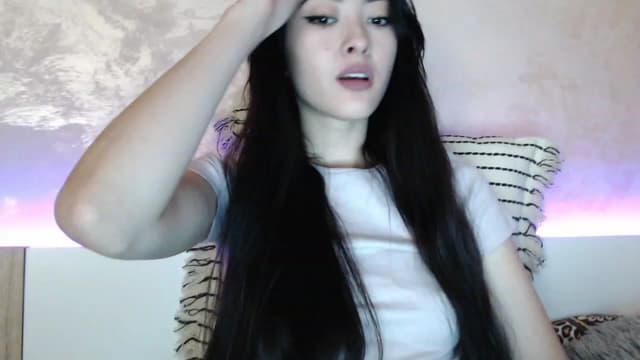 Gallery image thumbnail from Vikki's myfreecams stream on, 12/13/2023, 24:00 image 18 of 20