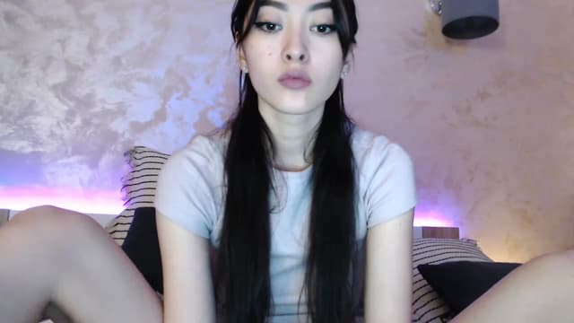 Gallery image thumbnail from Vikki's myfreecams stream on, 12/13/2023, 01:48 image 17 of 20