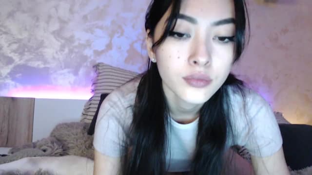 Gallery image thumbnail from Vikki's myfreecams stream on, 12/13/2023, 01:48 image 15 of 20