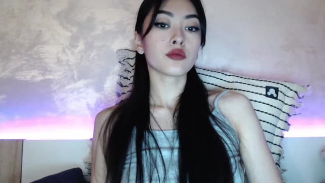 Gallery image thumbnail from Vikki's myfreecams stream on, 12/15/2023, 02:28 image 1 of 20