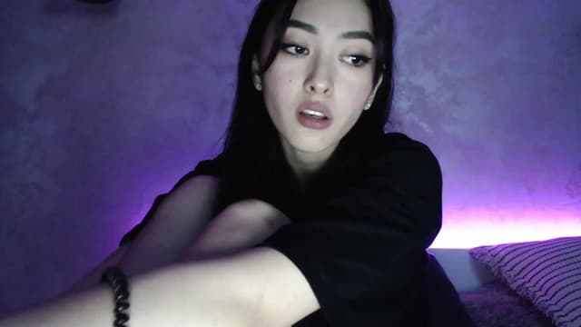 Gallery image thumbnail from Vikki's myfreecams stream on, 12/16/2023, 01:42 image 6 of 20