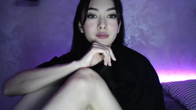 Gallery image thumbnail from Vikki's myfreecams stream on, 12/16/2023, 01:42 image 8 of 20