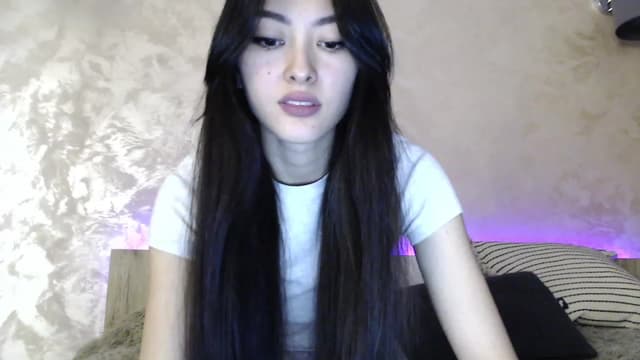 Gallery image thumbnail from Vikki's myfreecams stream on, 12/26/2023, 23:21 image 6 of 20