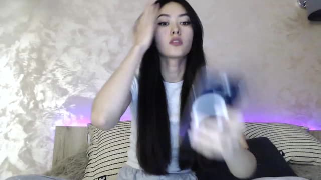 Gallery image thumbnail from Vikki's myfreecams stream on, 12/26/2023, 23:21 image 5 of 20