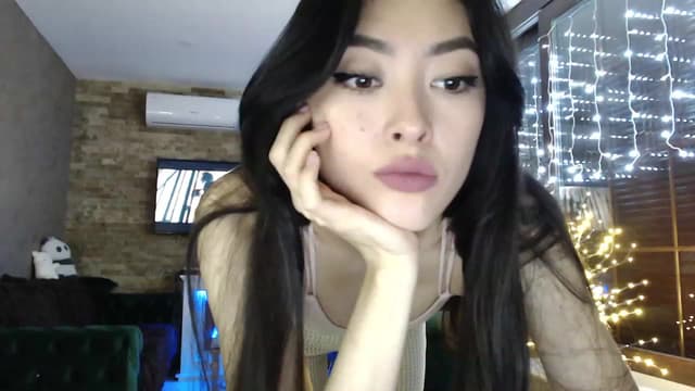 Gallery image thumbnail from Vikki's myfreecams stream on, 12/29/2023, 24:33 image 4 of 20