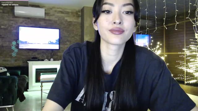 Gallery image thumbnail from Vikki's myfreecams stream on, 01/10/2024, 23:32 image 13 of 20