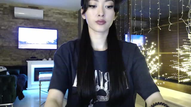 Gallery image thumbnail from Vikki's myfreecams stream on, 01/10/2024, 23:32 image 9 of 20