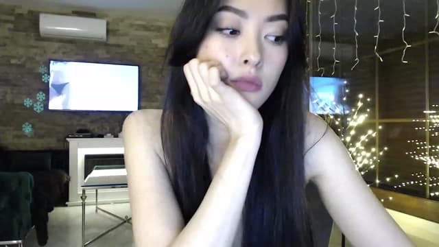 Gallery image thumbnail from Vikki's myfreecams stream on, 01/12/2024, 24:48 image 16 of 20