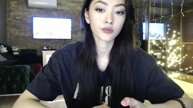 Gallery image thumbnail from Vikki's myfreecams stream on, 01/17/2024, 24:02 image 5 of 20