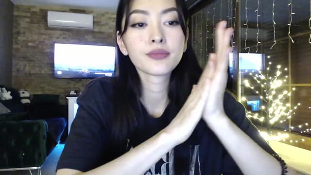 Gallery image thumbnail from Vikki's myfreecams stream on, 01/17/2024, 24:02 image 19 of 20