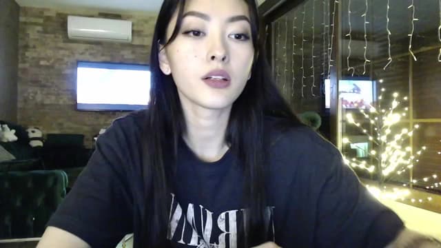 Gallery image thumbnail from Vikki's myfreecams stream on, 01/17/2024, 24:52 image 9 of 20