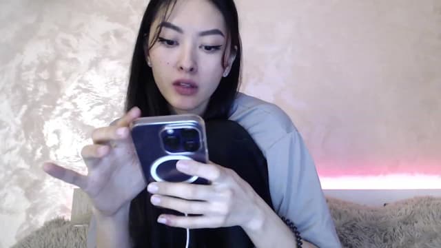Gallery image thumbnail from Vikki's myfreecams stream on, 01/29/2024, 23:38 image 13 of 20
