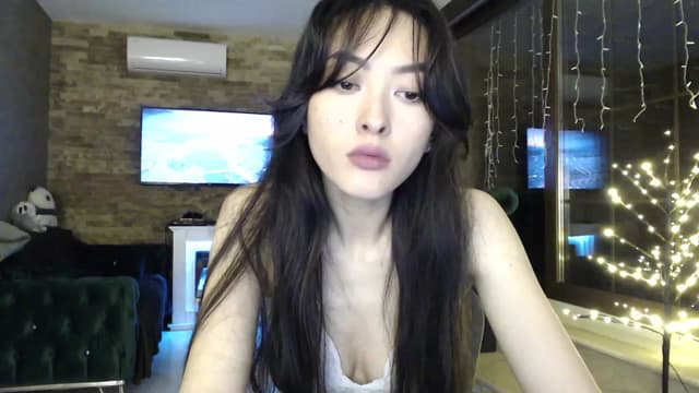 Gallery image thumbnail from Vikki's myfreecams stream on, 01/31/2024, 24:01 image 6 of 20