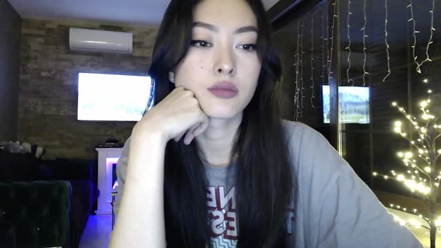 Gallery image thumbnail from Vikki's myfreecams stream on, 01/31/2024, 23:36 image 8 of 20