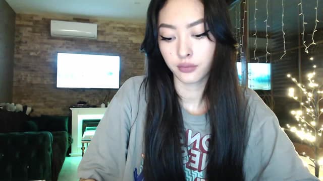 Gallery image thumbnail from Vikki's myfreecams stream on, 01/31/2024, 23:36 image 15 of 20
