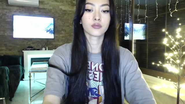 Gallery image thumbnail from Vikki's myfreecams stream on, 02/01/2024, 24:38 image 6 of 20