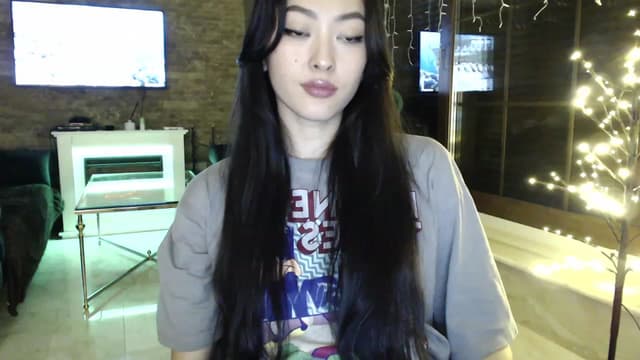 Gallery image thumbnail from Vikki's myfreecams stream on, 02/01/2024, 24:38 image 1 of 20