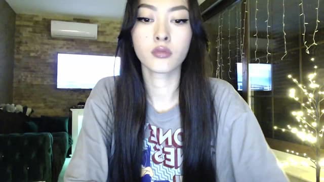 Gallery image thumbnail from Vikki's myfreecams stream on, 02/01/2024, 24:39 image 7 of 20