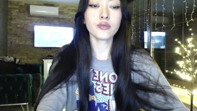 Gallery image thumbnail from Vikki's myfreecams stream on, 02/01/2024, 24:39 image 8 of 20