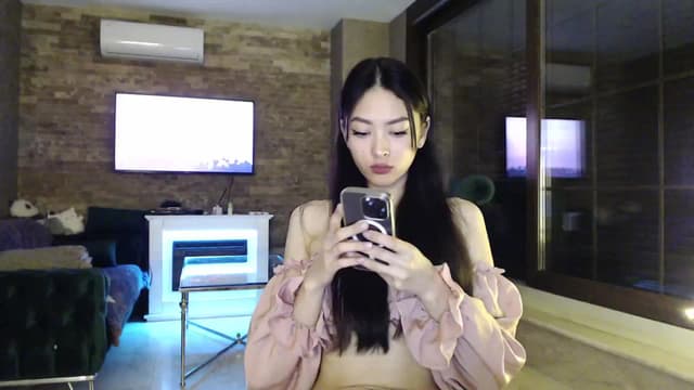 Gallery image thumbnail from Vikki's myfreecams stream on, 02/09/2024, 24:31 image 19 of 20