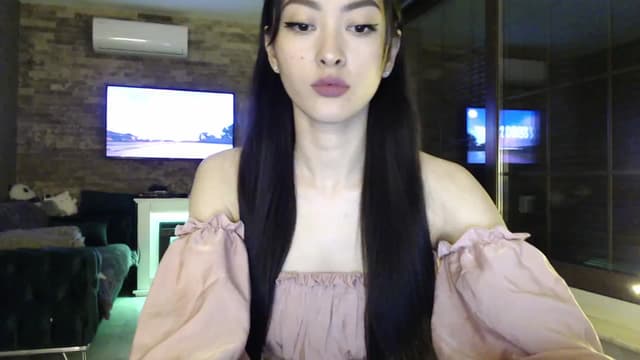 Gallery image thumbnail from Vikki's myfreecams stream on, 02/09/2024, 24:31 image 8 of 20