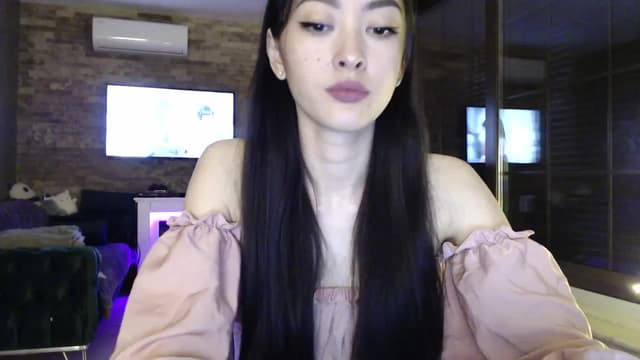 Gallery image thumbnail from Vikki's myfreecams stream on, 02/09/2024, 24:31 image 11 of 20