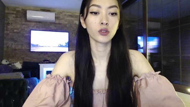 Gallery image thumbnail from Vikki's myfreecams stream on, 02/09/2024, 24:31 image 1 of 20